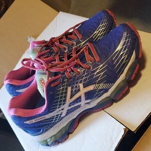 Women's ASICS gel Nimbus 17 sneakers. Size 8